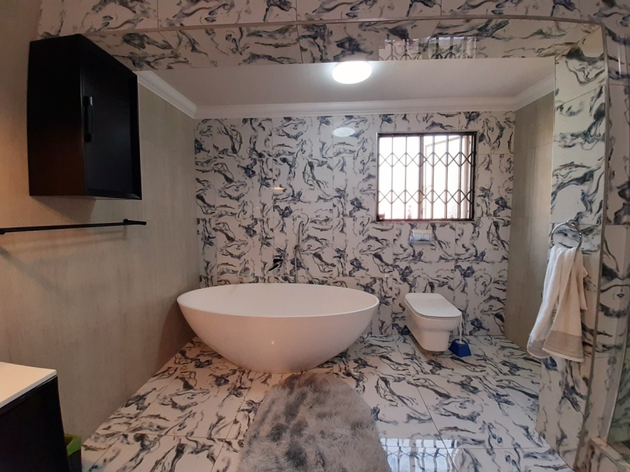 5 Bedroom Property for Sale in Sasolburg Ext 11 Free State
